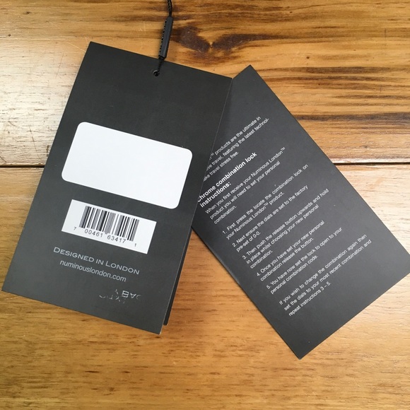 Numinous London Smart City Laptop Bag, Includes Smart Device Charger, New - Picture 6 of 7